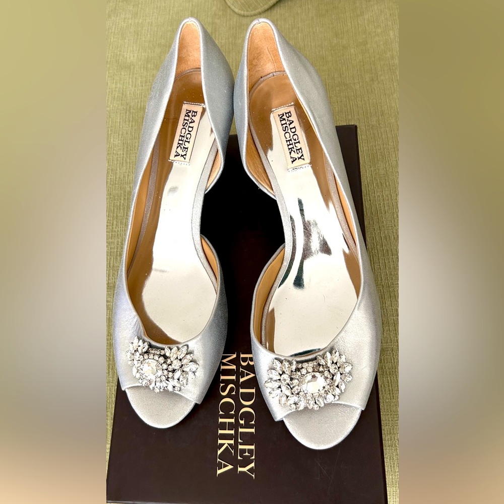 Crystal Embellished Peep Toe Leather Pumps
